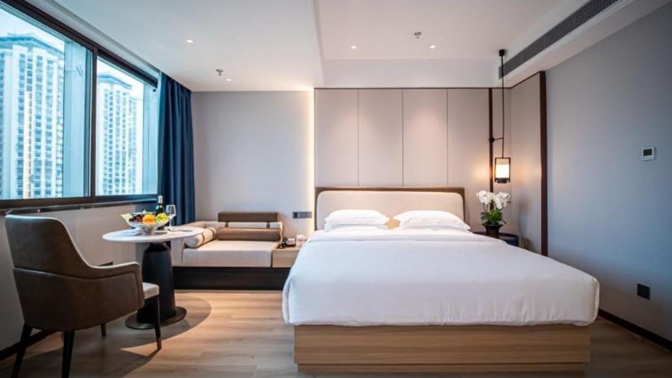 Qingneng Chutian Hotel (Shenzhen Futian Port Convention And Exhibition Center)